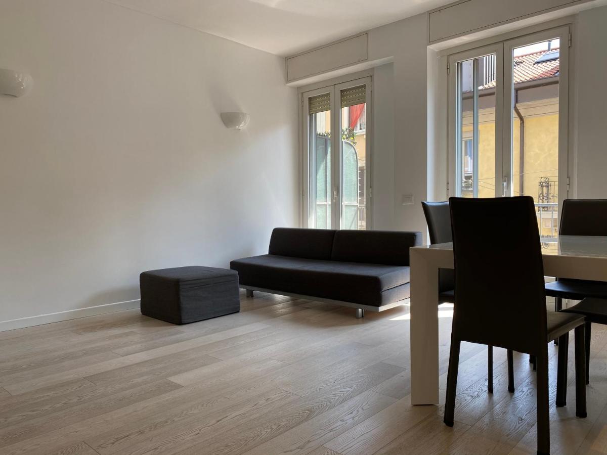 Bright & Spacious Apartment Near Navigli - Ponti Milan Luaran gambar