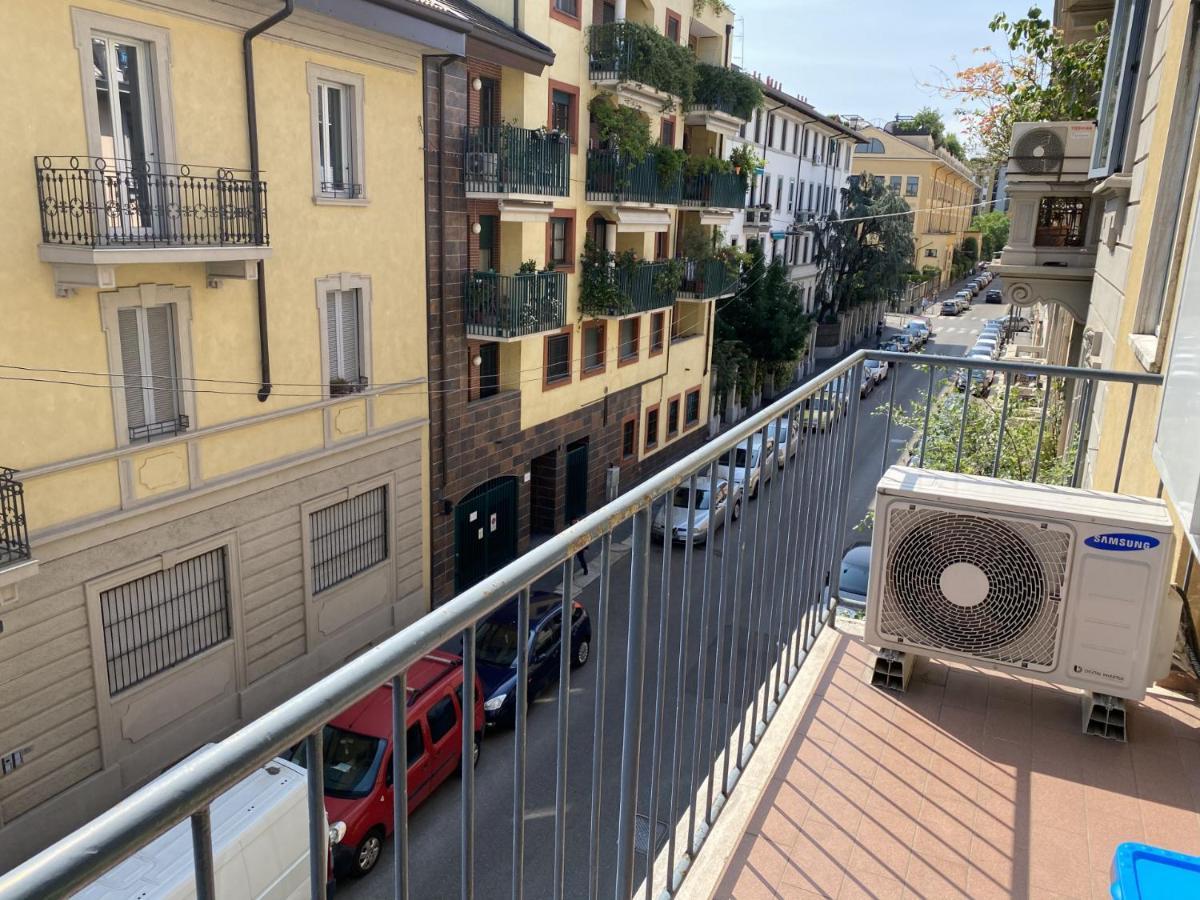 Bright & Spacious Apartment Near Navigli - Ponti Milan Luaran gambar